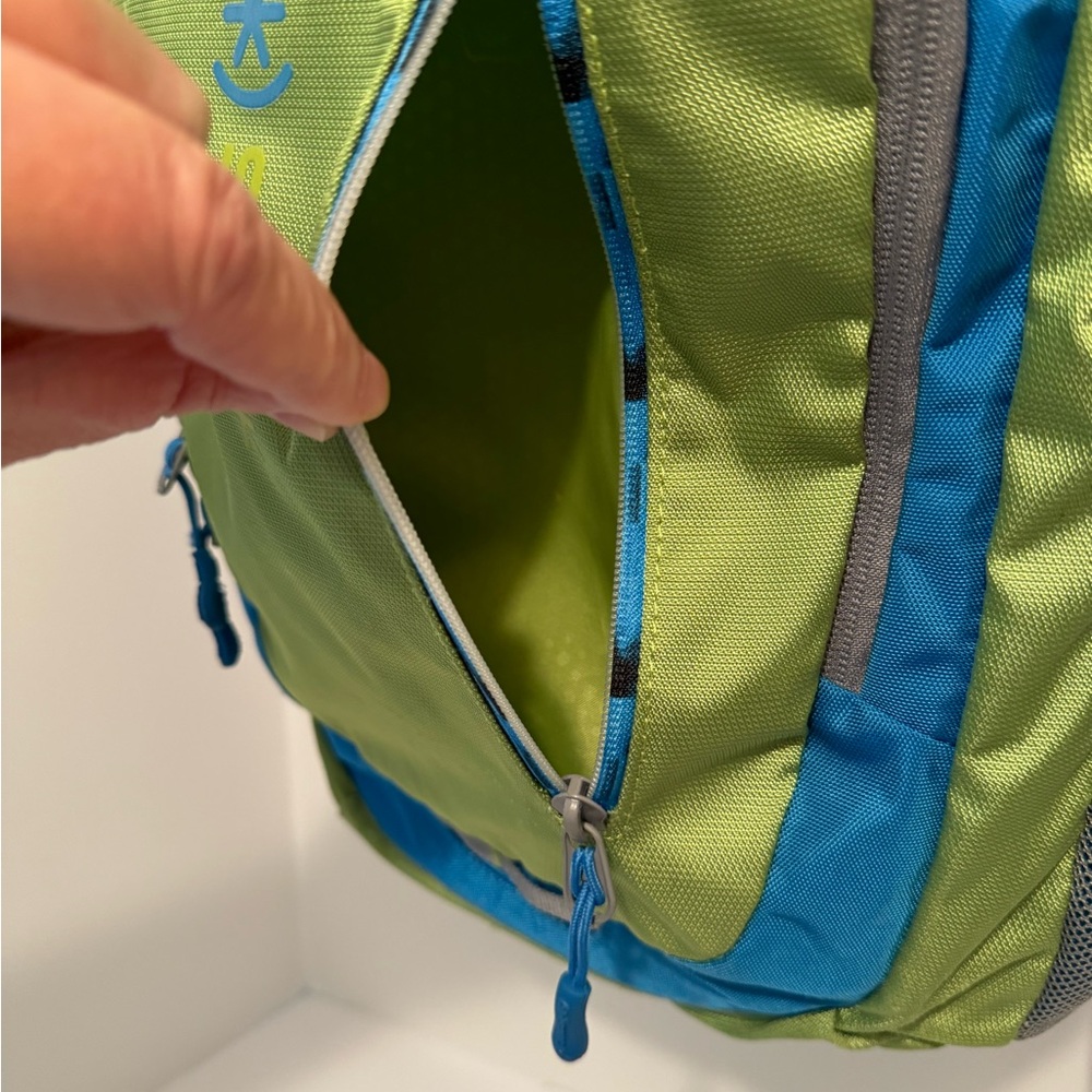 Speck Universal Laptop Backpack Adjustable Padded… - image 6